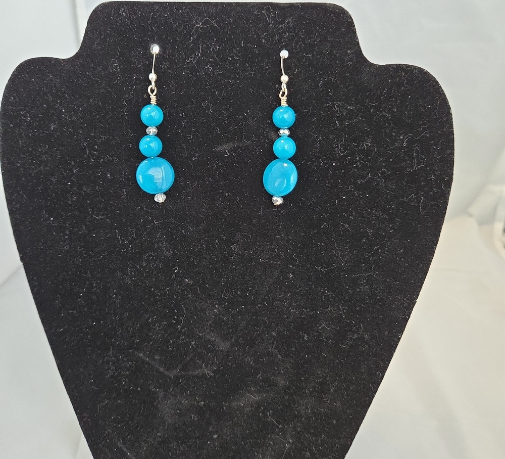 Handmade Turquoise Drop Earrings – Elegant BeadedElegant Turquoise Bead Earrings